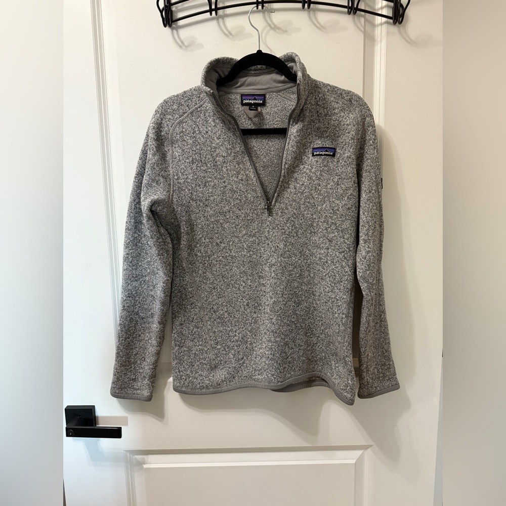 ✨Women’s Patagonia Quarter Zip Pullover